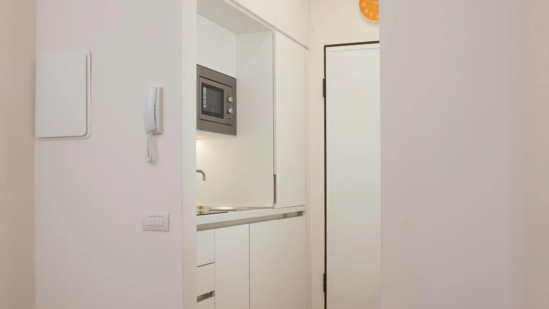 Klimt Central Station - Two Room Apartment Milano 0*,